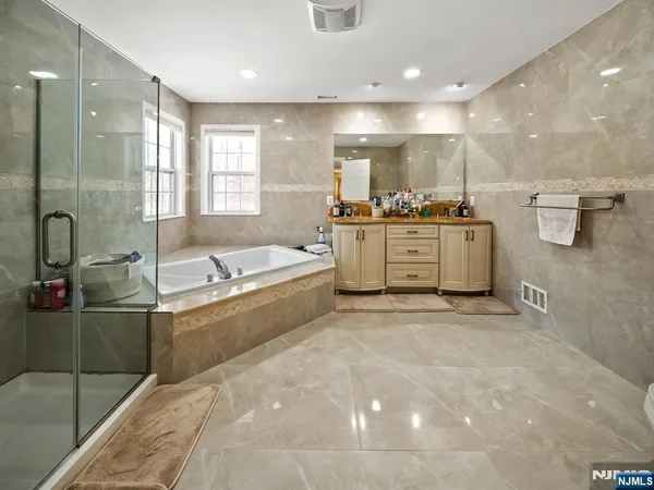$1,250,000 | 7 Patrick Avenue, Emerson, NJ 07630