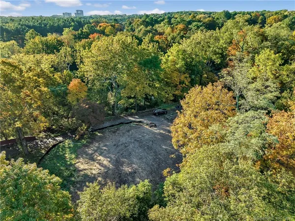 $1,250,000 | 191 Huntington Street, Shelton, CT 06484