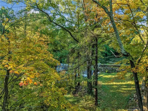 $1,250,000 | 191 Huntington Street, Shelton, CT 06484