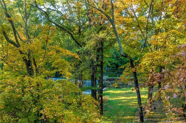$1,250,000 | 191 Huntington Street, Shelton, CT 06484