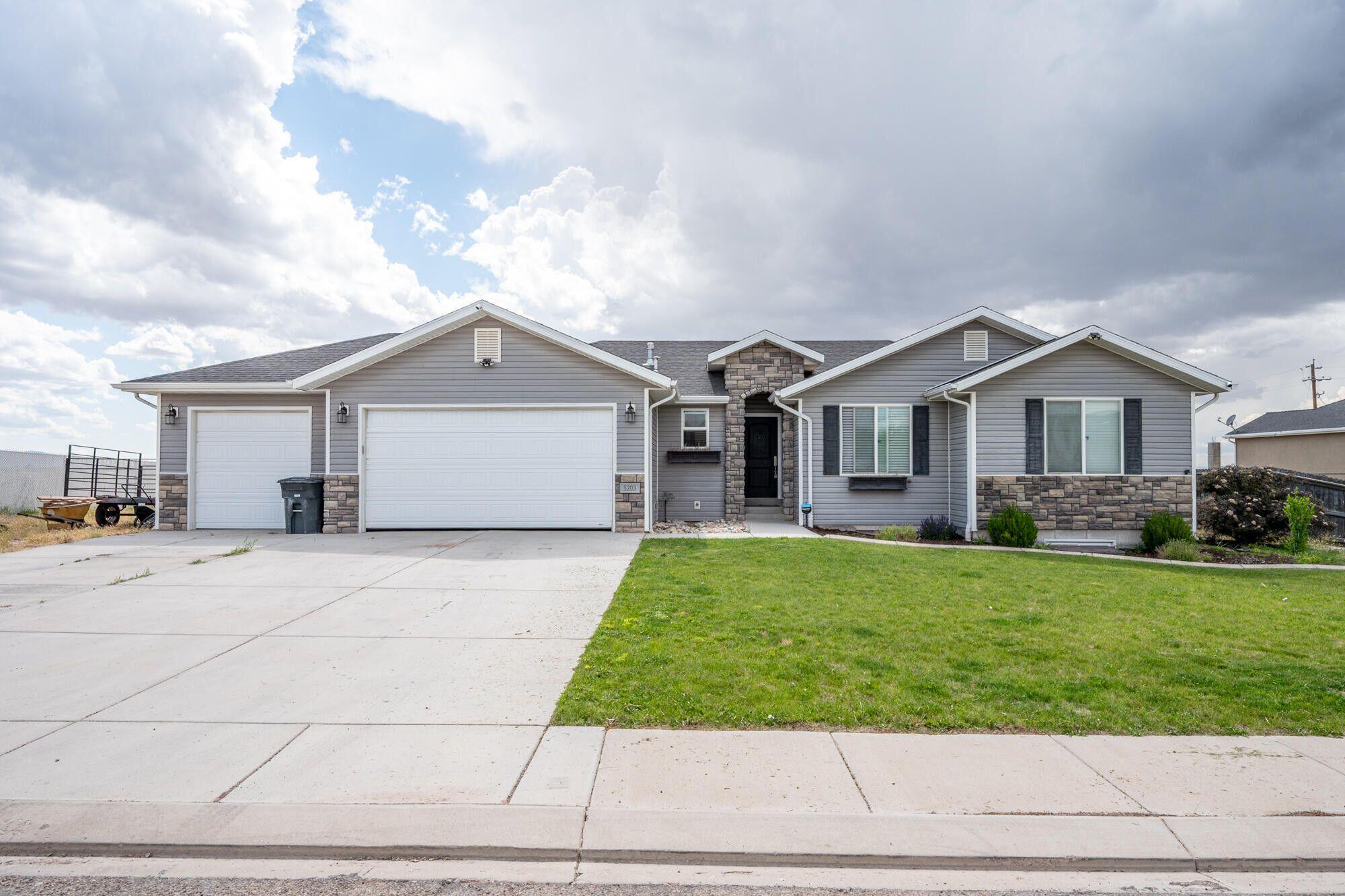 5203 1425 East Enoch, UT 84721 - Photo 1 of 1 Rendezvous Subdivision