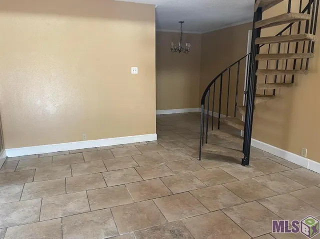 $340,000 | 2211 Sherwood Meadow Drive, Baton Rouge, LA 70816