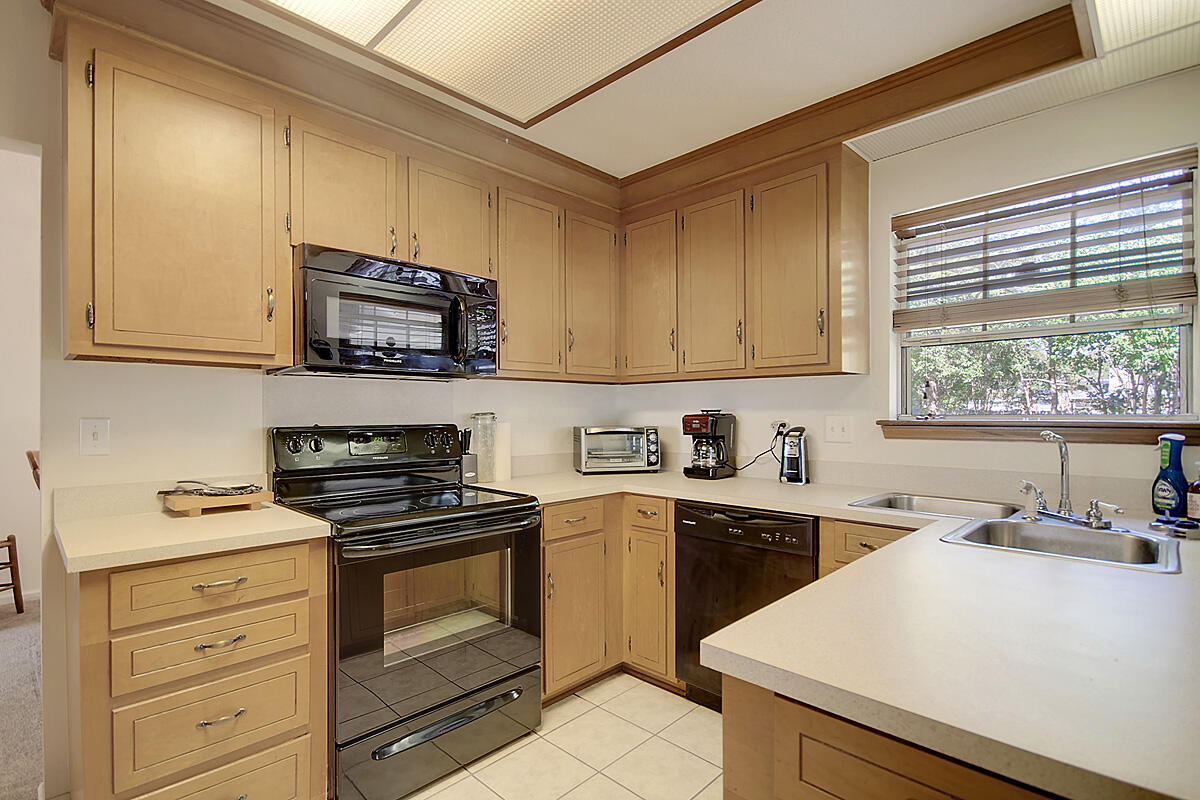 307 Cherokee Drive Summerville, SC 29486 - Photo 11 of 28 CREM_307 Cherokee_007