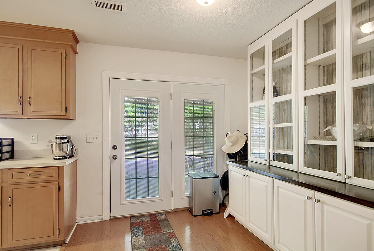 307 Cherokee Drive Summerville, SC 29486 - Photo 14 of 28 CREM_307 Cherokee_010