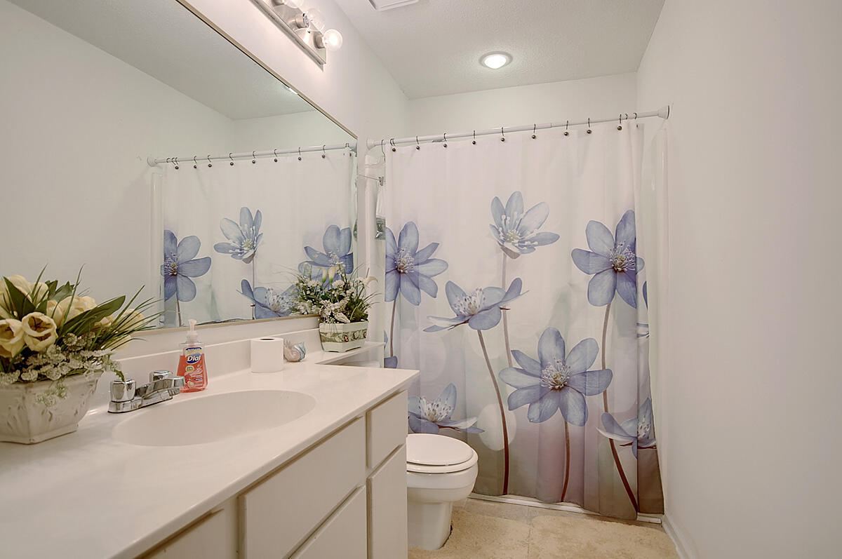 307 Cherokee Drive Summerville, SC 29486 - Photo 15 of 28 CREM_307 Cherokee_011