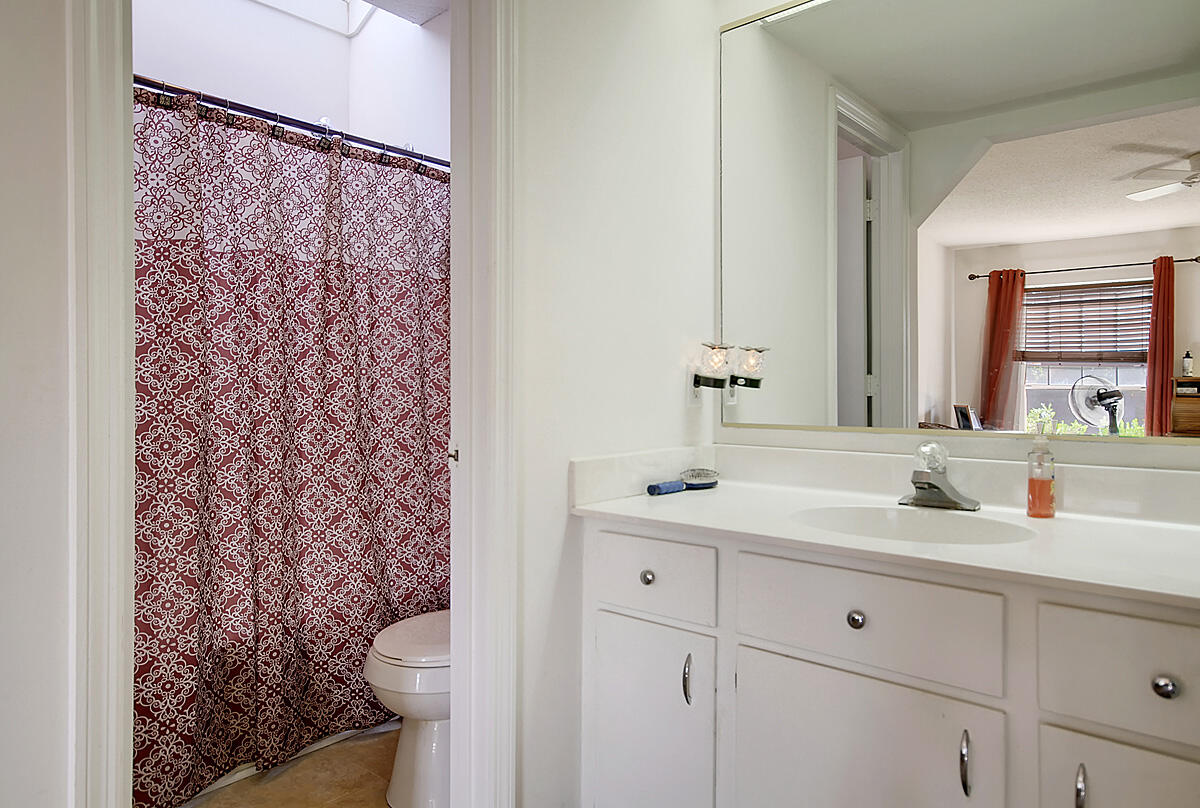 307 Cherokee Drive Summerville, SC 29486 - Photo 20 of 28 CREM_307 Cherokee_016