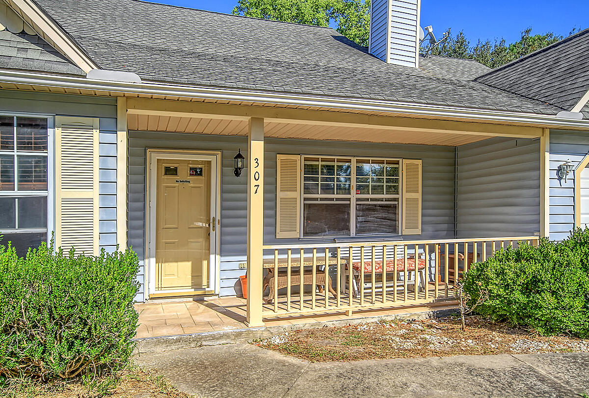 307 Cherokee Drive Summerville, SC 29486 - Photo 4 of 28 CREM_307 Cherokee_028