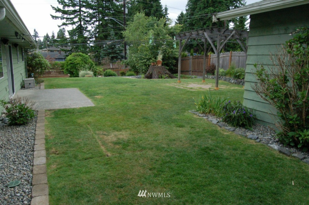 427 Harvest Road Bothell, WA 98012 - Photo 14 of 15