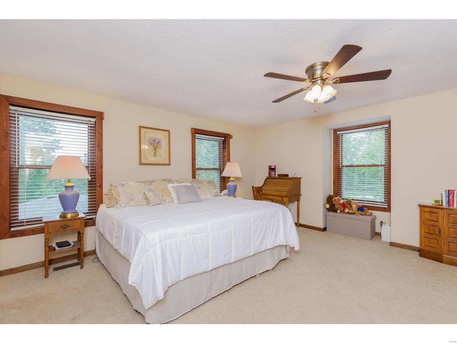 308 Defiance Road Defiance, MO 63341 - Photo 13 of 34 Gallery Image 13