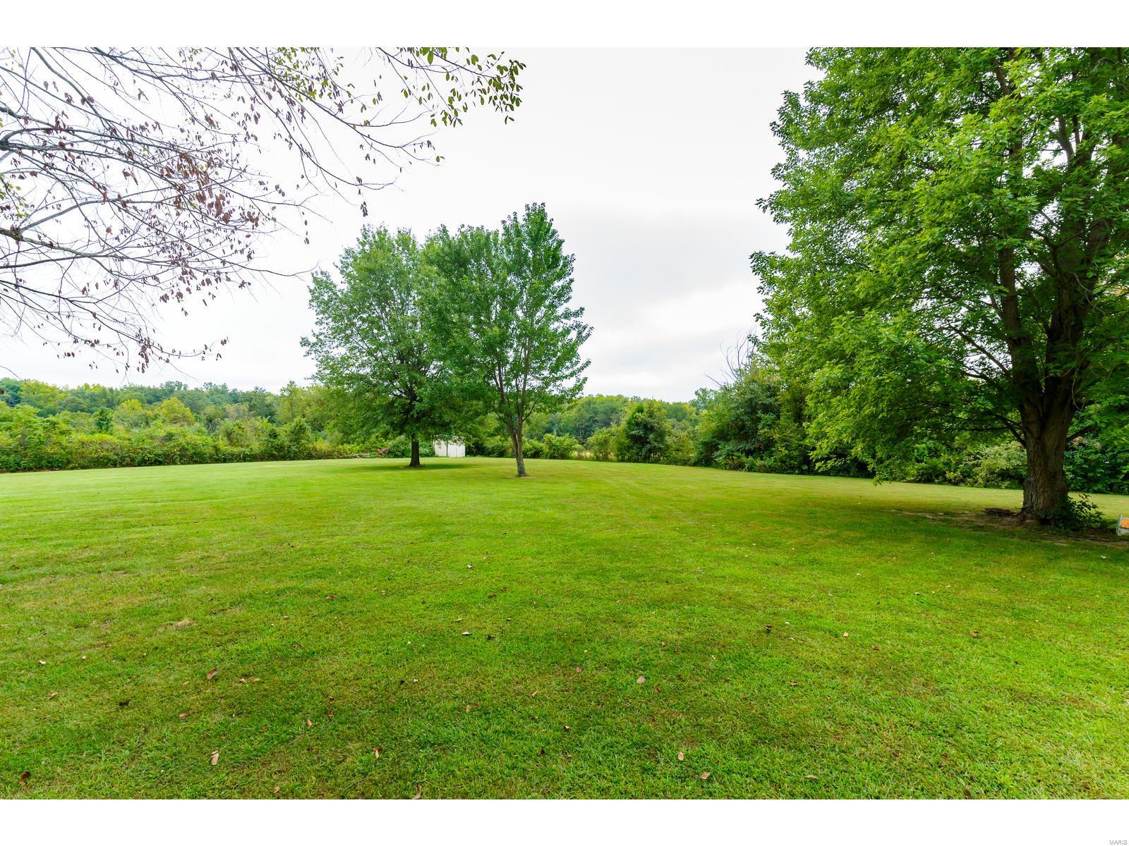 308 Defiance Road Defiance, MO 63341 - Photo 26 of 34 Gallery Image 26