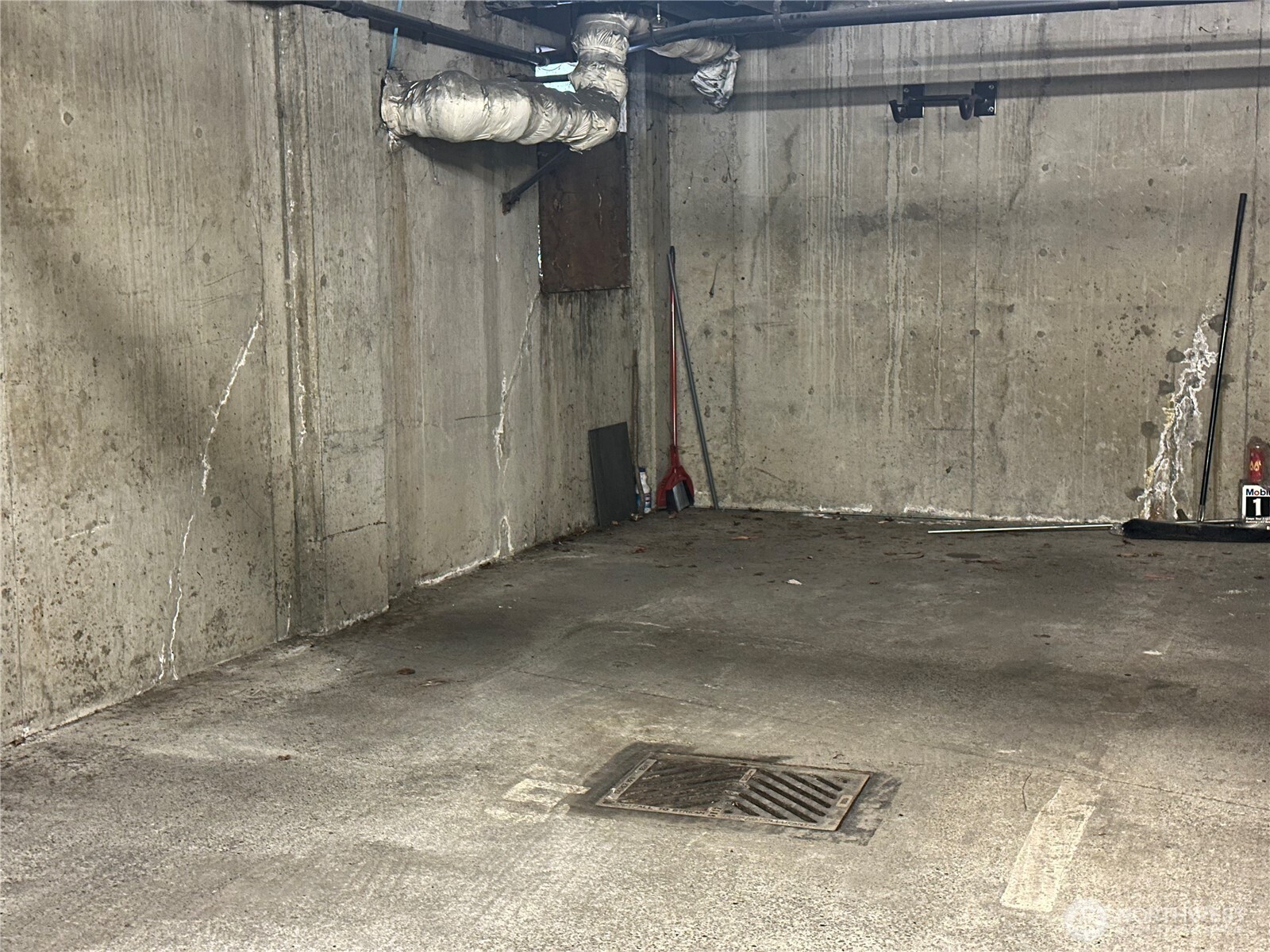 500 Aloha Street, Unit 202 Seattle, WA 98109 - Photo 14 of 15 a view of a door in a room