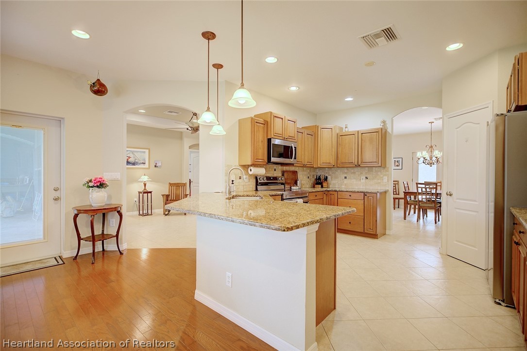 309 Cardinal Road Sebring, FL 33876 - Photo 20 of 50 Gallery Image 20