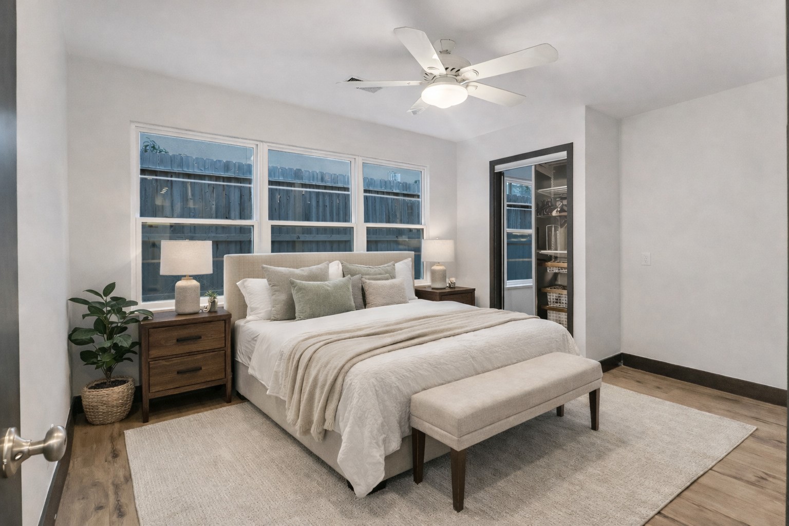 4521 Maple Street Bellaire, TX 77401 - Photo 22 of 36 Guest bedroom, with a cozy feel. (Virtually Staged)
