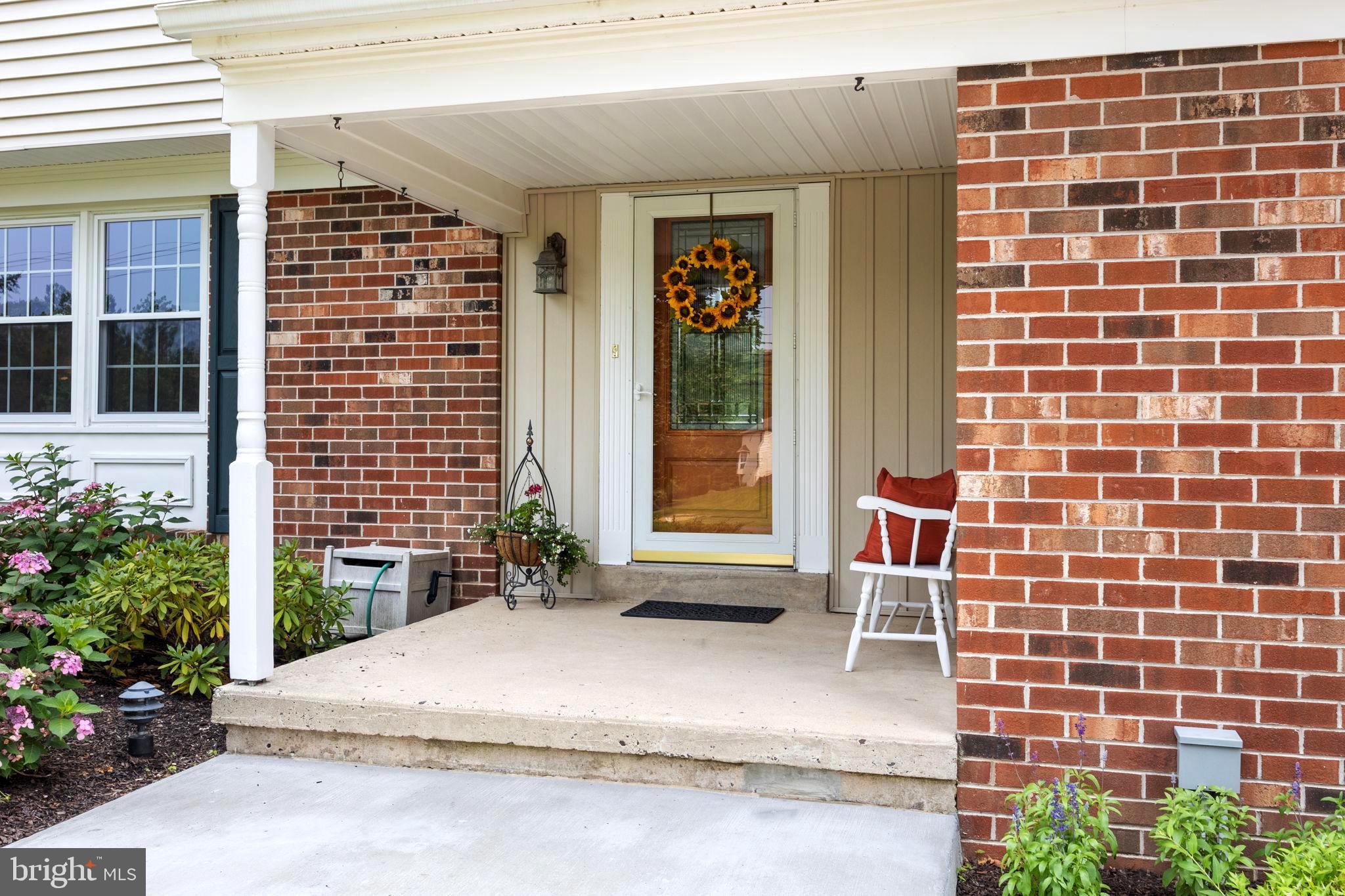 282 Bristol Road Chalfont, PA 18914 - Photo 4 of 41