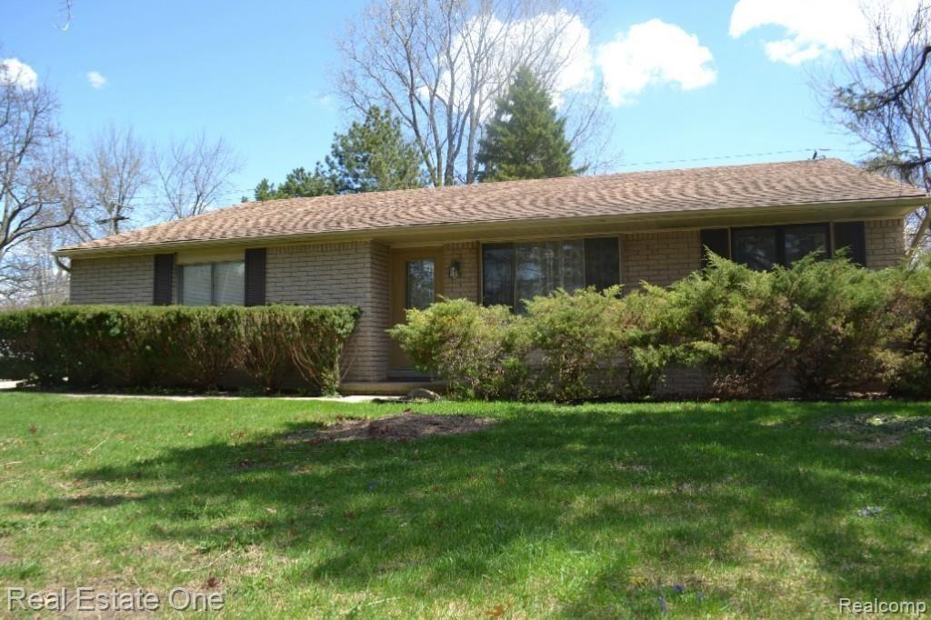 23564 Meadowbrook Road Novi, MI 48375 - Photo 30 of 35