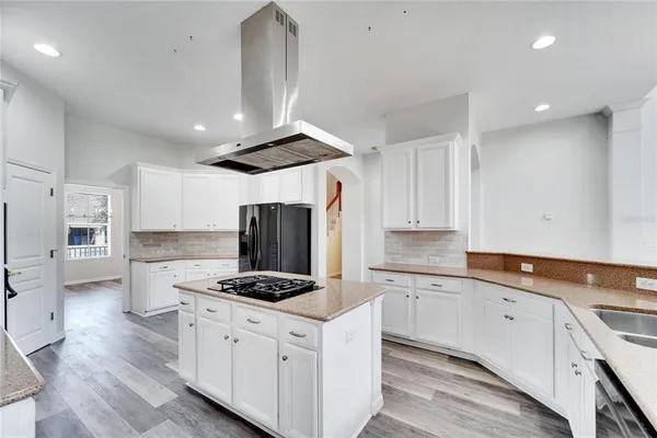 $3,500 | 5604 Skimmer Drive, Apollo Beach, FL 33572