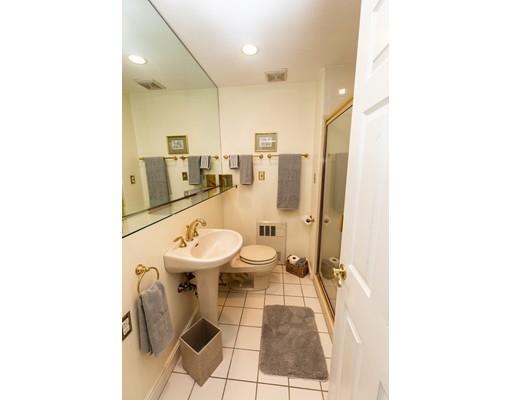 33 Beaverbrook Road Burlington, MA 01803 - Photo 15 of 23 Gallery Image 15