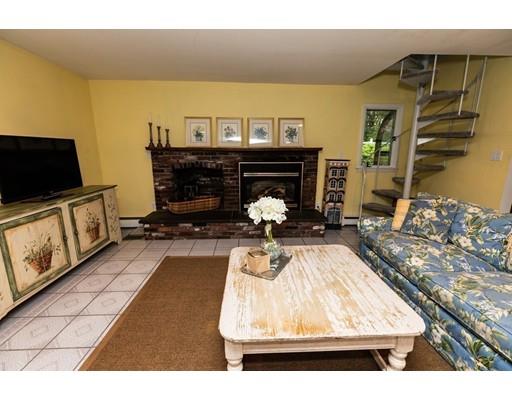 33 Beaverbrook Road Burlington, MA 01803 - Photo 9 of 23 Gallery Image 9