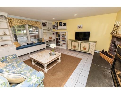33 Beaverbrook Road Burlington, MA 01803 - Photo 10 of 23 Gallery Image 10