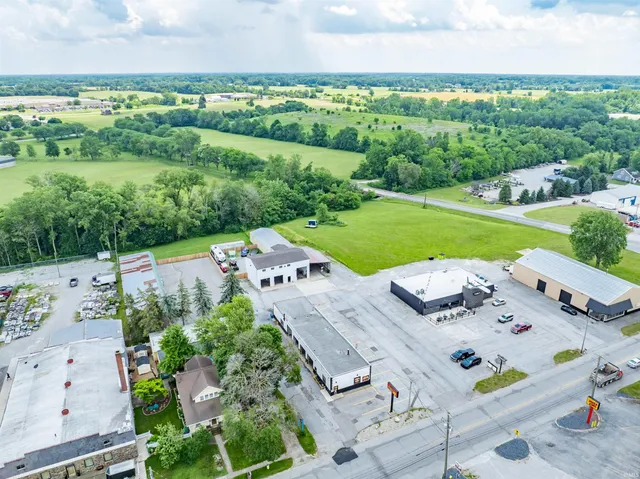 $499,900 | 1712 South Wayne Avenue, Auburn, IN 46706