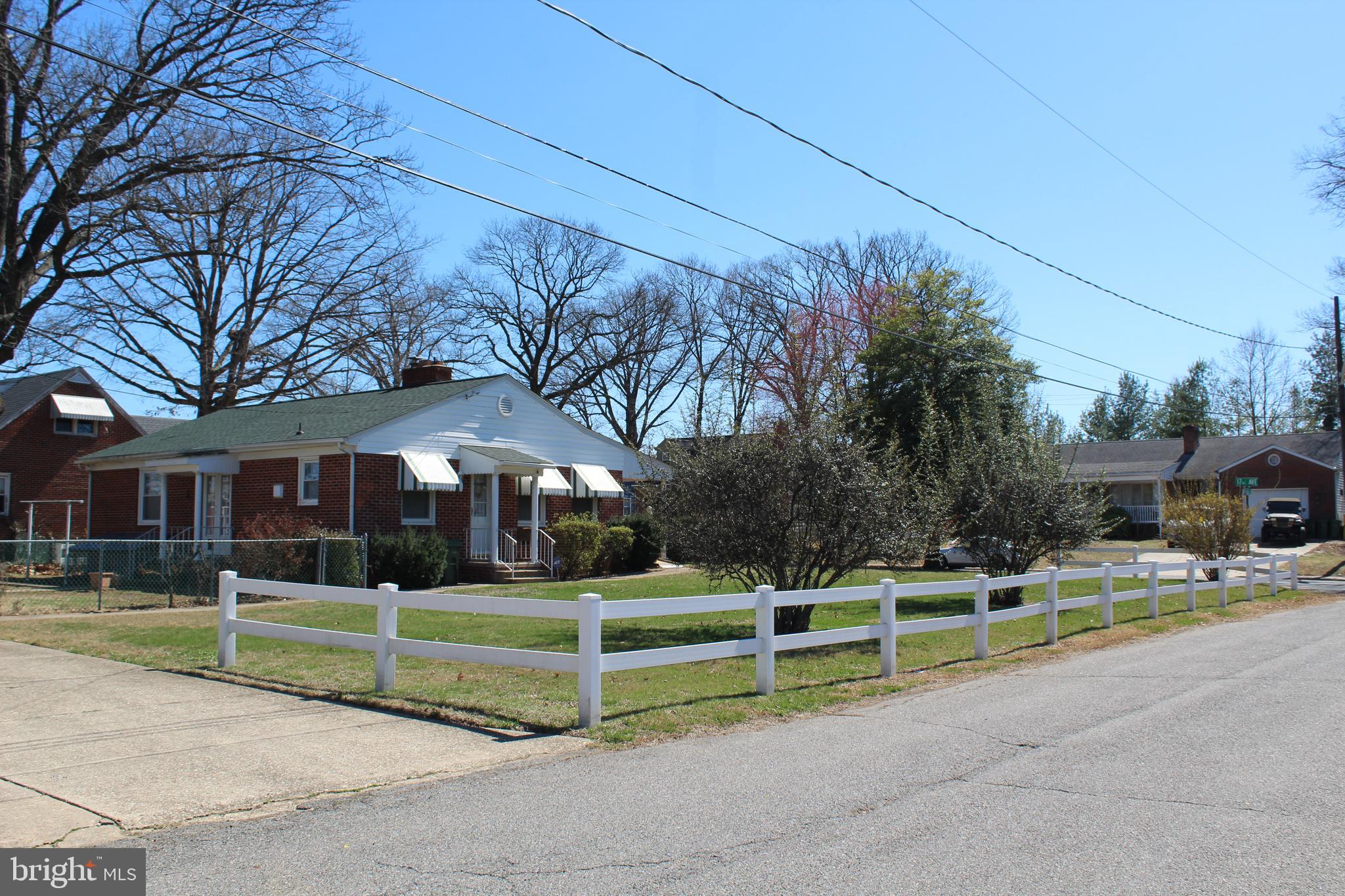 112 17th Avenue Baltimore, MD 21225 - Photo 5 of 40 a view of a playground with houses
