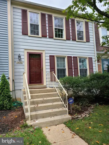 $2,800 | 7420 Houndsbury Court, Alexandria, VA 22315