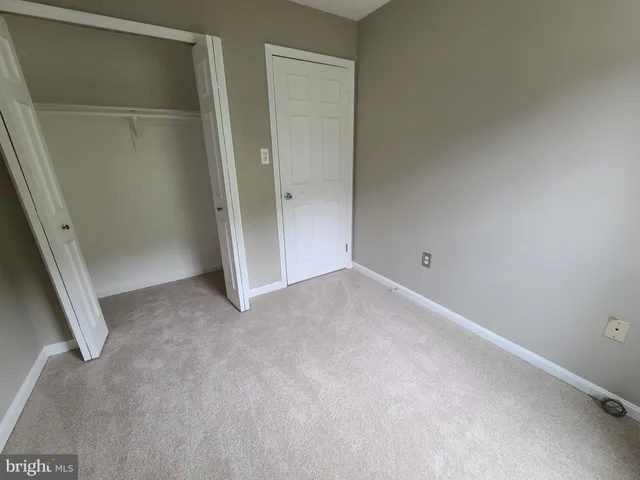 $2,800 | 7420 Houndsbury Court, Alexandria, VA 22315