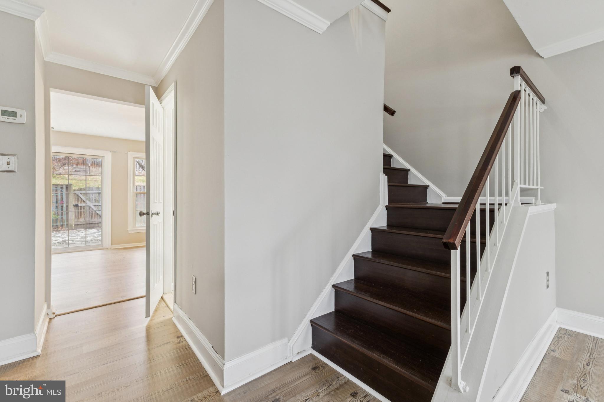 7420 Houndsbury Court Alexandria, VA 22315 - Photo 15 of 34 STAIRWAY TO 2ND LVL