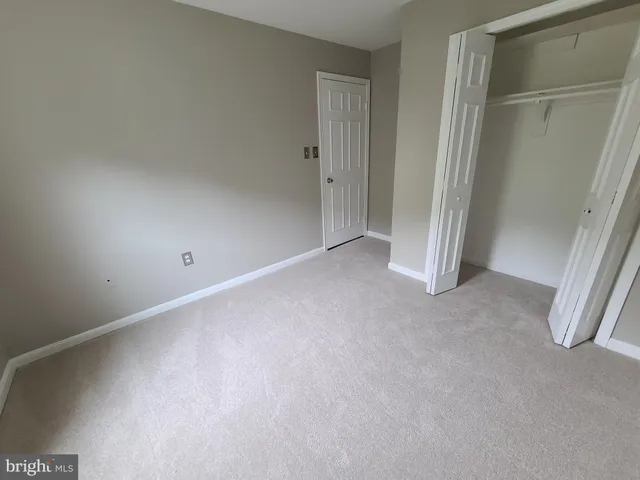 $2,800 | 7420 Houndsbury Court, Alexandria, VA 22315