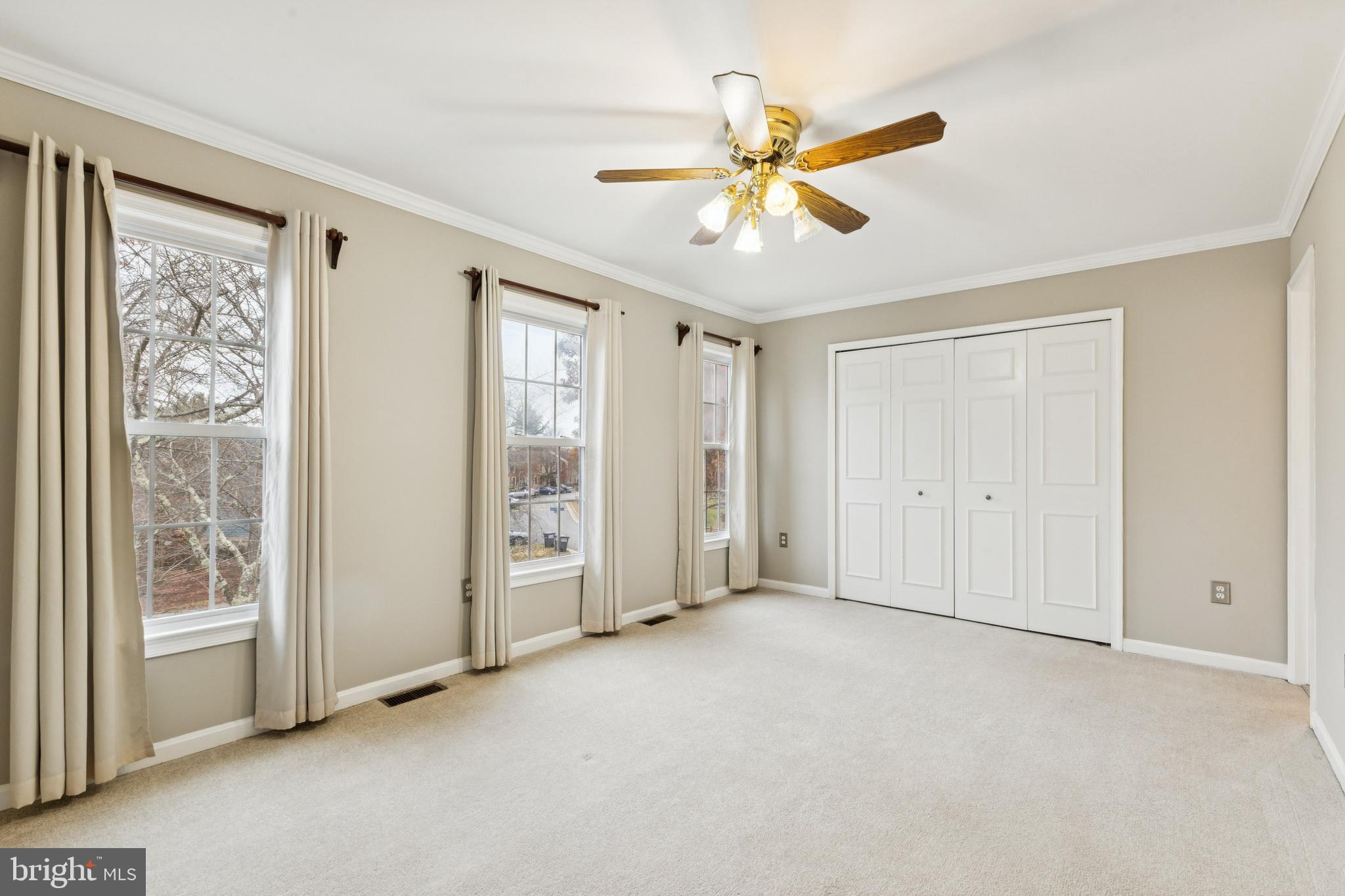 7420 Houndsbury Court Alexandria, VA 22315 - Photo 18 of 34 MAIN BEDROOM