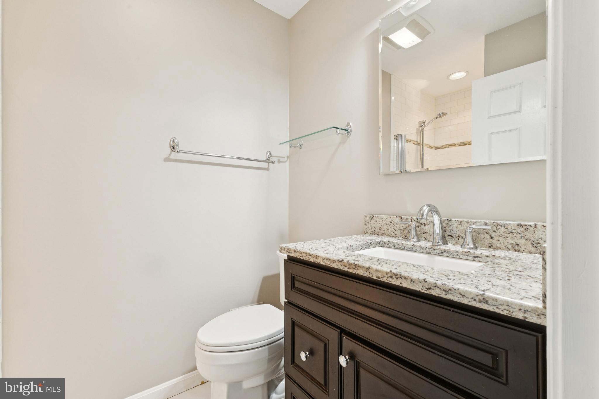 7420 Houndsbury Court Alexandria, VA 22315 - Photo 26 of 34 HALL BATHROOM