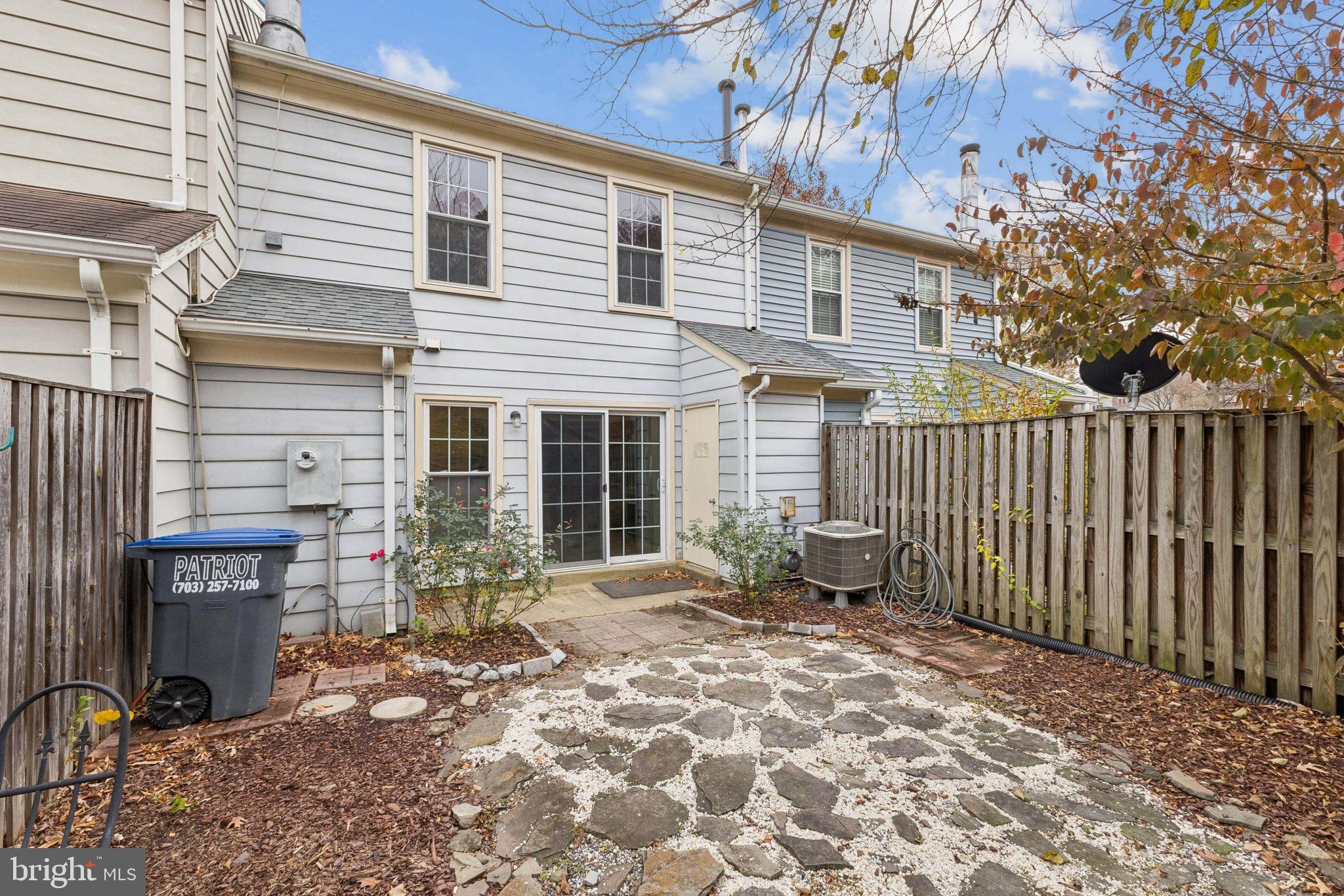 7420 Houndsbury Court Alexandria, VA 22315 - Photo 29 of 34 BACKYARD