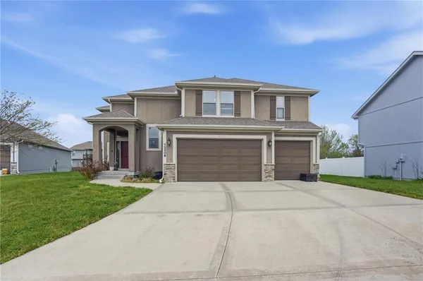 $410,000 | 12306 Burr Oak Circle, Peculiar, MO 64078