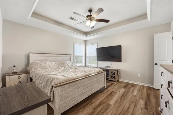 $410,000 | 12306 Burr Oak Circle, Peculiar, MO 64078