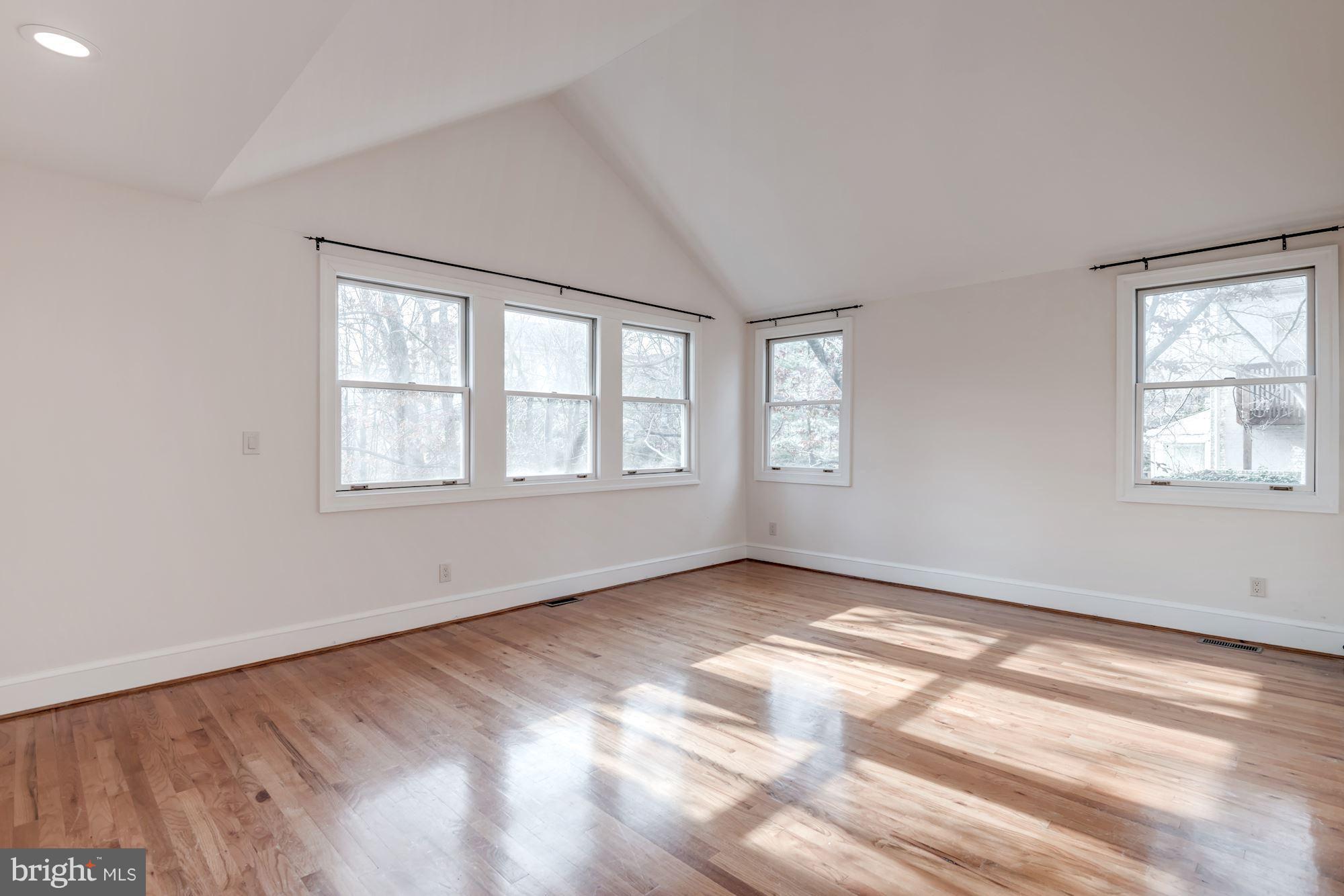 3006 Military Road Northwest Washington, DC 20015 - Photo 17 of 30 Bedroom (Master)