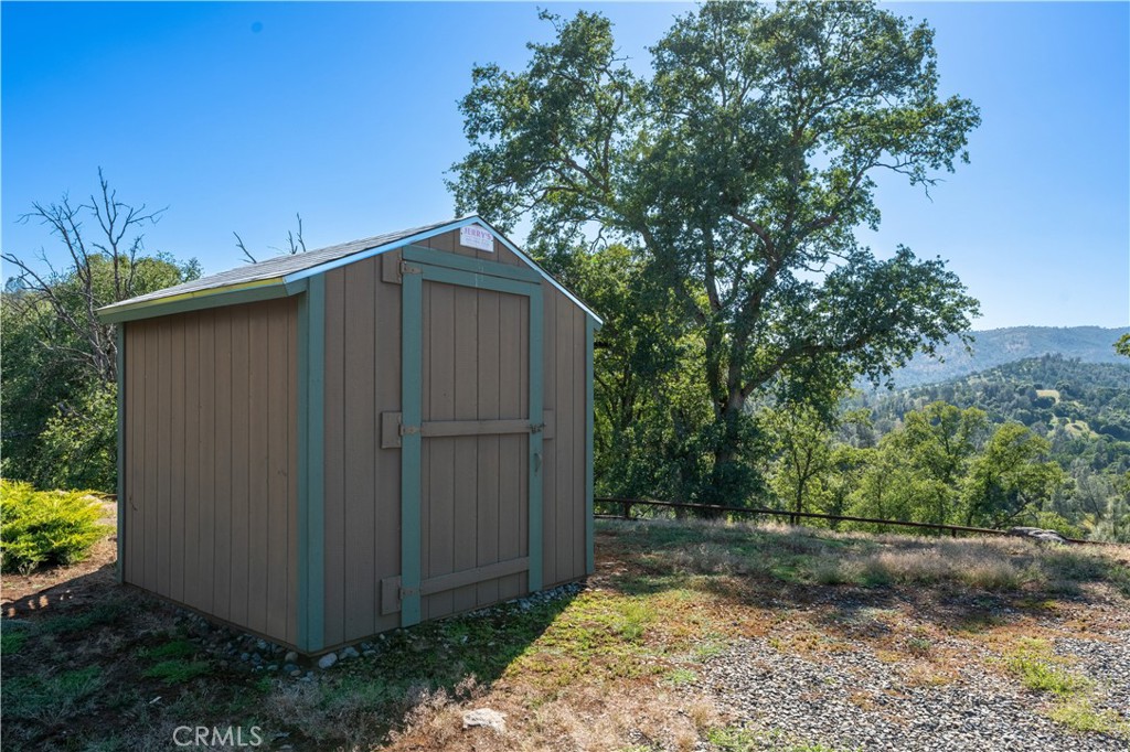 3729 Ben Hur Road Mariposa, CA 95338 - Photo 53 of 57 a backyard of a house with lots of green space