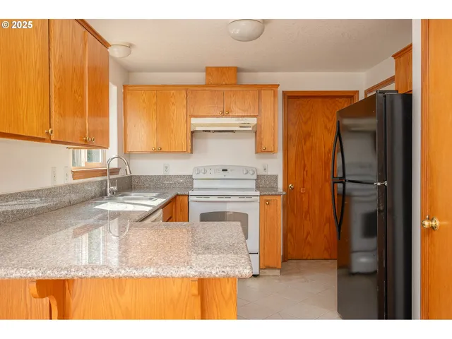 $359,900 | 1104 Southwest Ivory Loop, Gresham, OR 97080