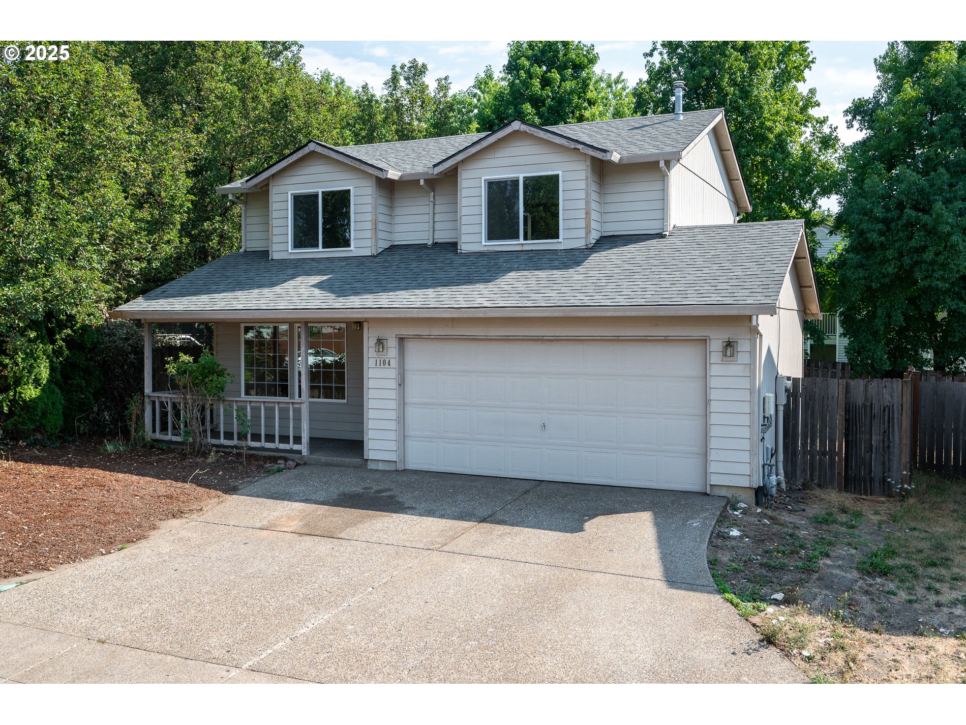 1104 Southwest Ivory Loop Gresham, OR 97080 - Photo 2 of 34