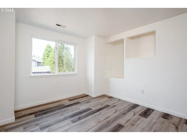 $359,900 | 1104 Southwest Ivory Loop, Gresham, OR 97080