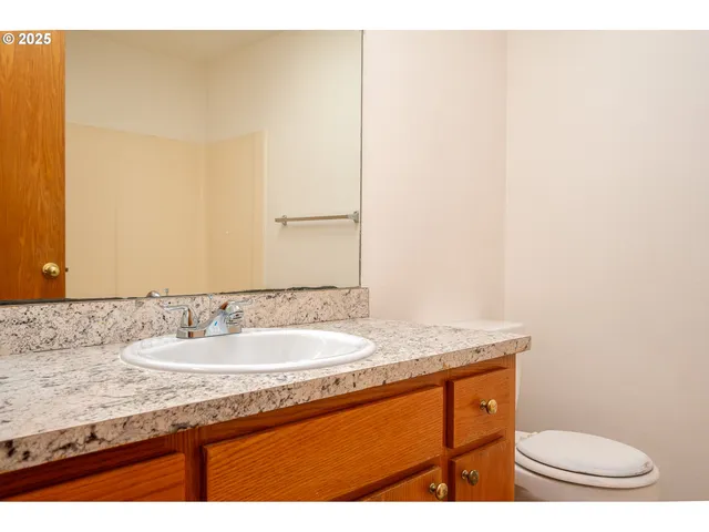 $359,900 | 1104 Southwest Ivory Loop, Gresham, OR 97080