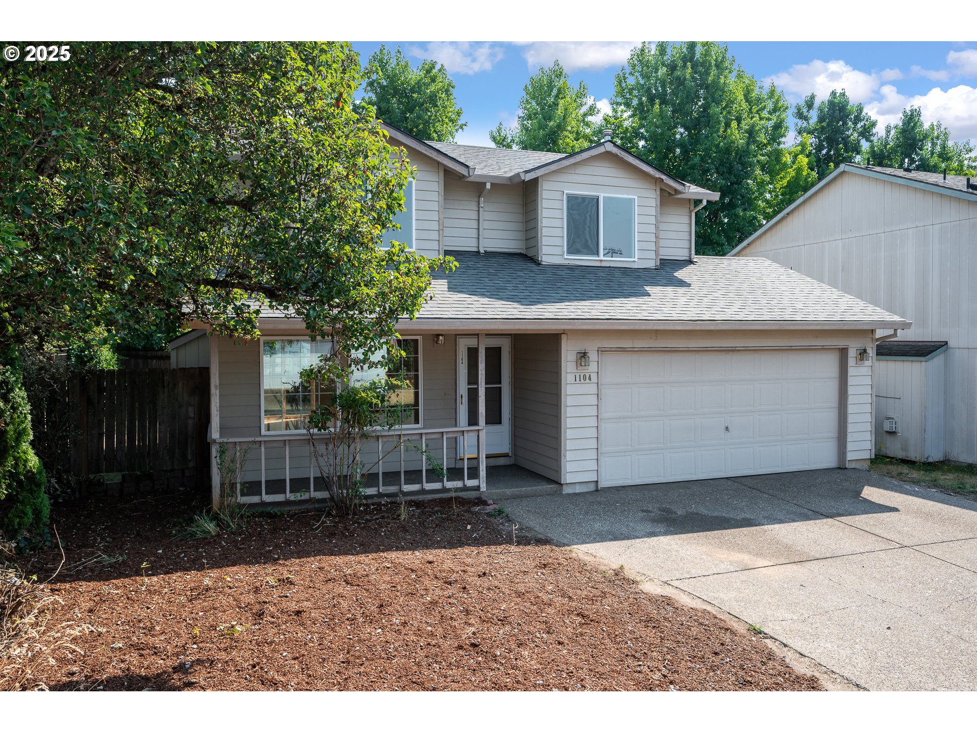 1104 Southwest Ivory Loop Gresham, OR 97080 - Photo 3 of 34