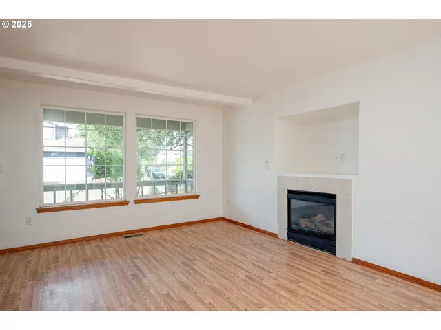 $359,900 | 1104 Southwest Ivory Loop, Gresham, OR 97080