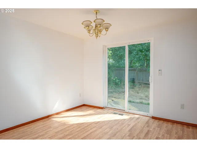 $359,900 | 1104 Southwest Ivory Loop, Gresham, OR 97080