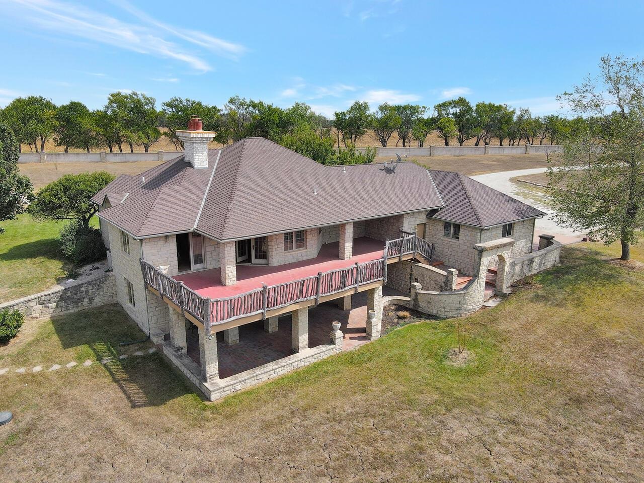 1243 North Greenwich Road Mulvane, KS 67110 - Photo 8 of 35