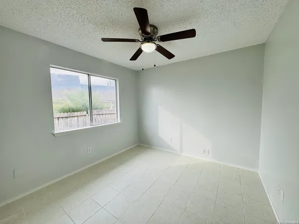 $1,150 | 12017 Independence Avenue, San Antonio, TX 78233