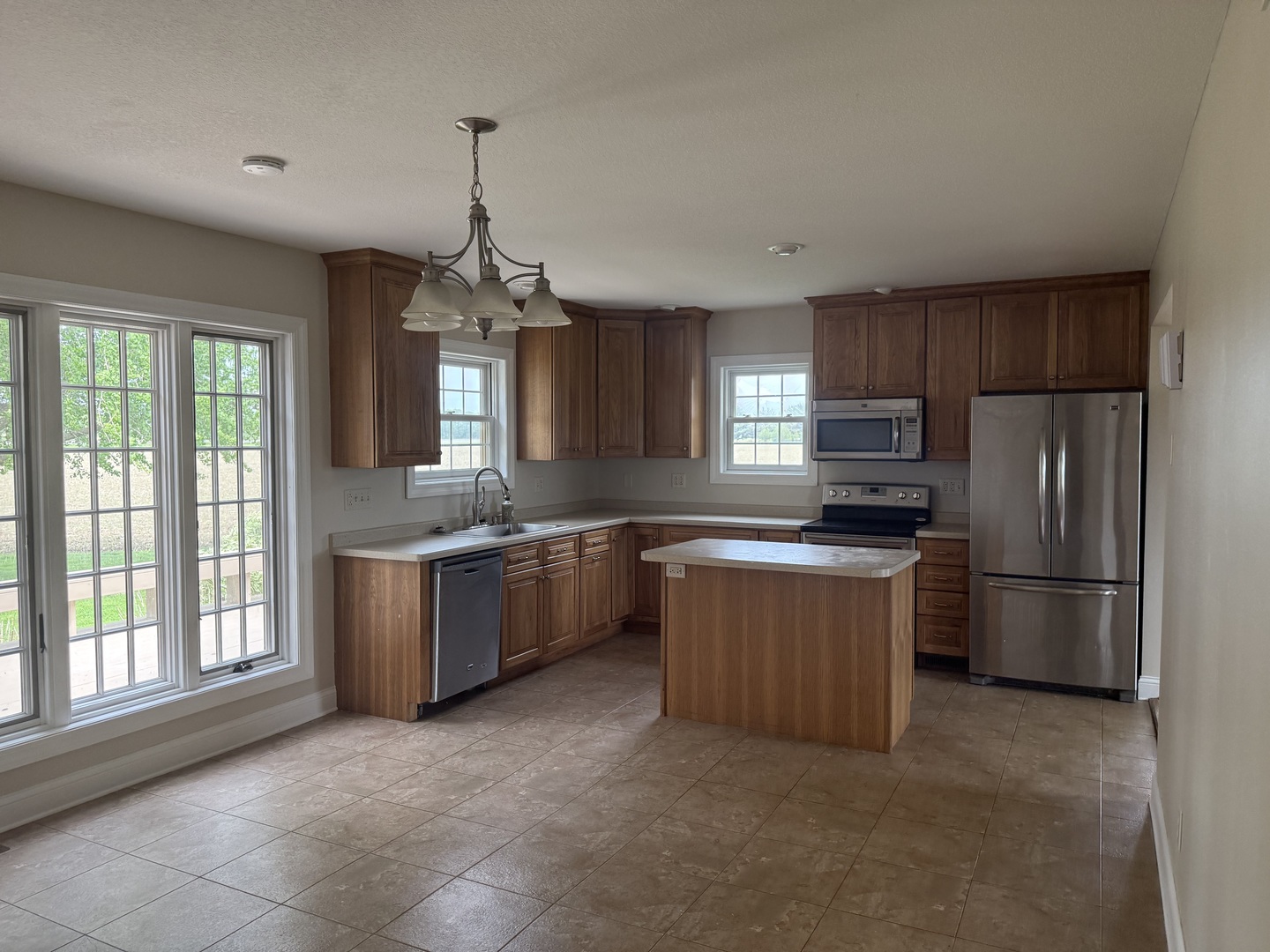 311 Stouffer Road Sterling, IL 61081 - Photo 5 of 20