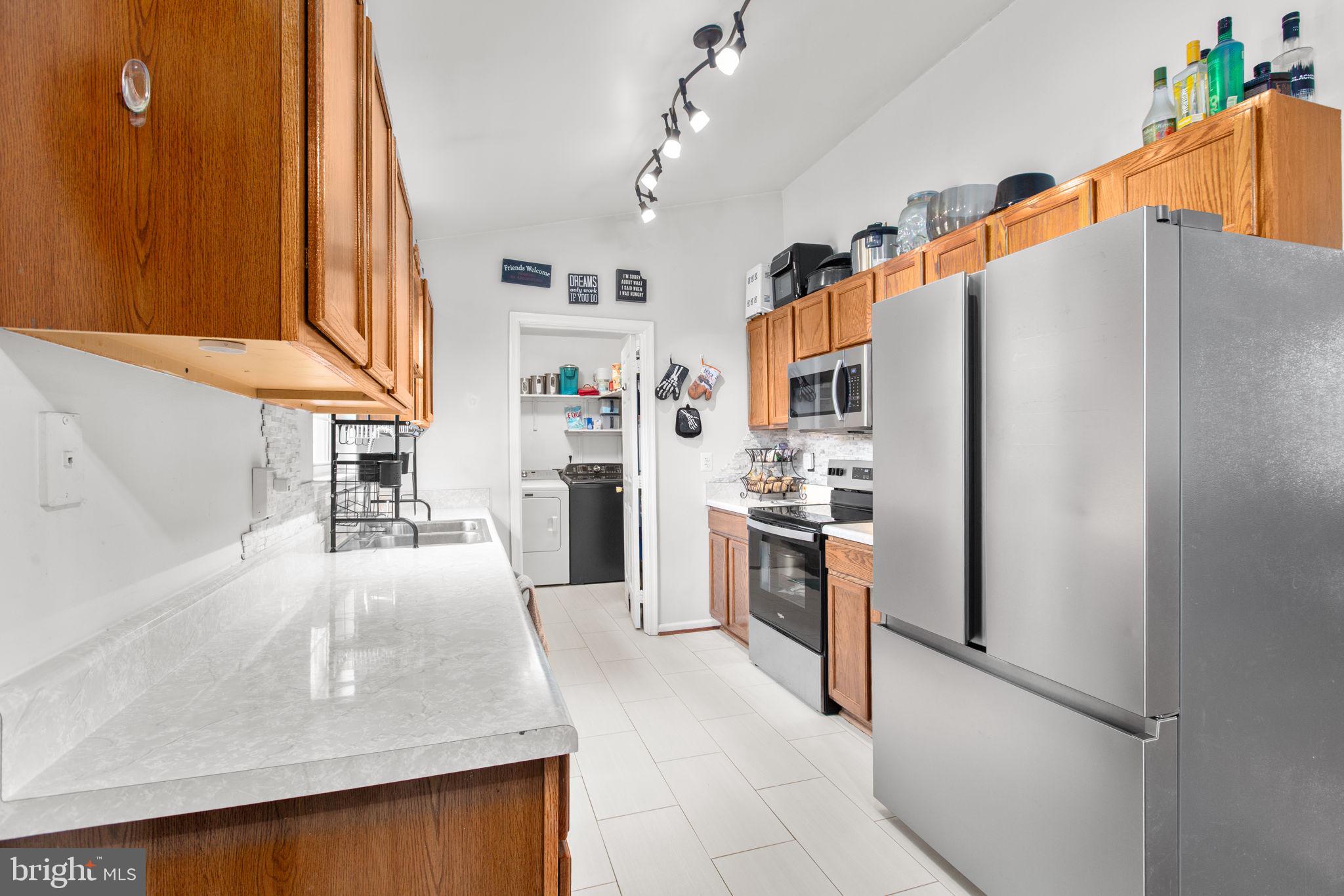 9408 Stonegate Lane Rhoadesville, VA 22542 - Photo 8 of 33 Stainless steel appliances