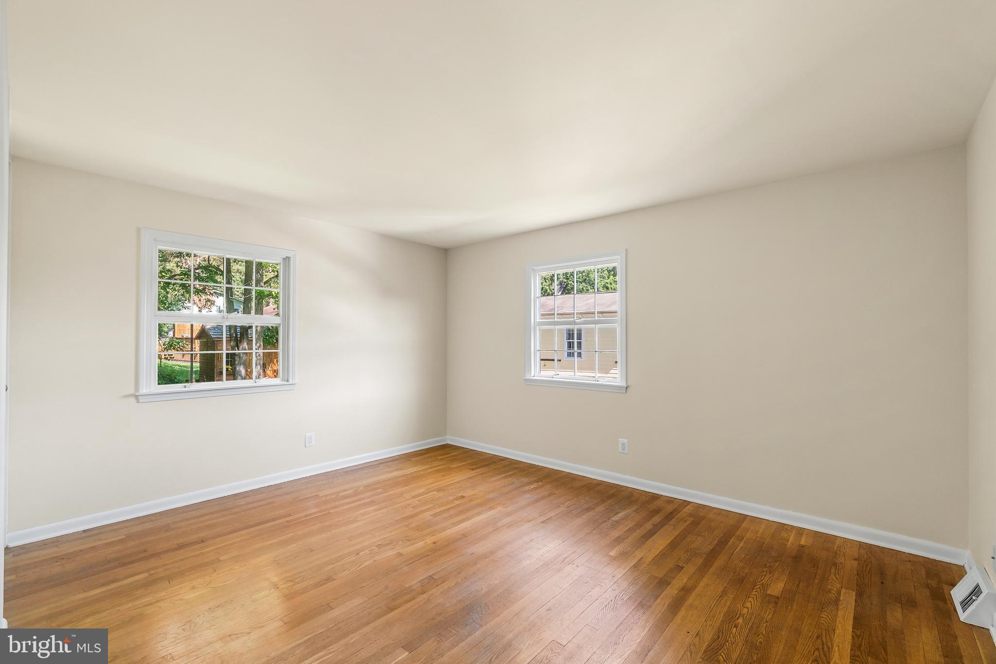 5802 Norton Road Alexandria, VA 22303 - Photo 14 of 32 Bedroom #3