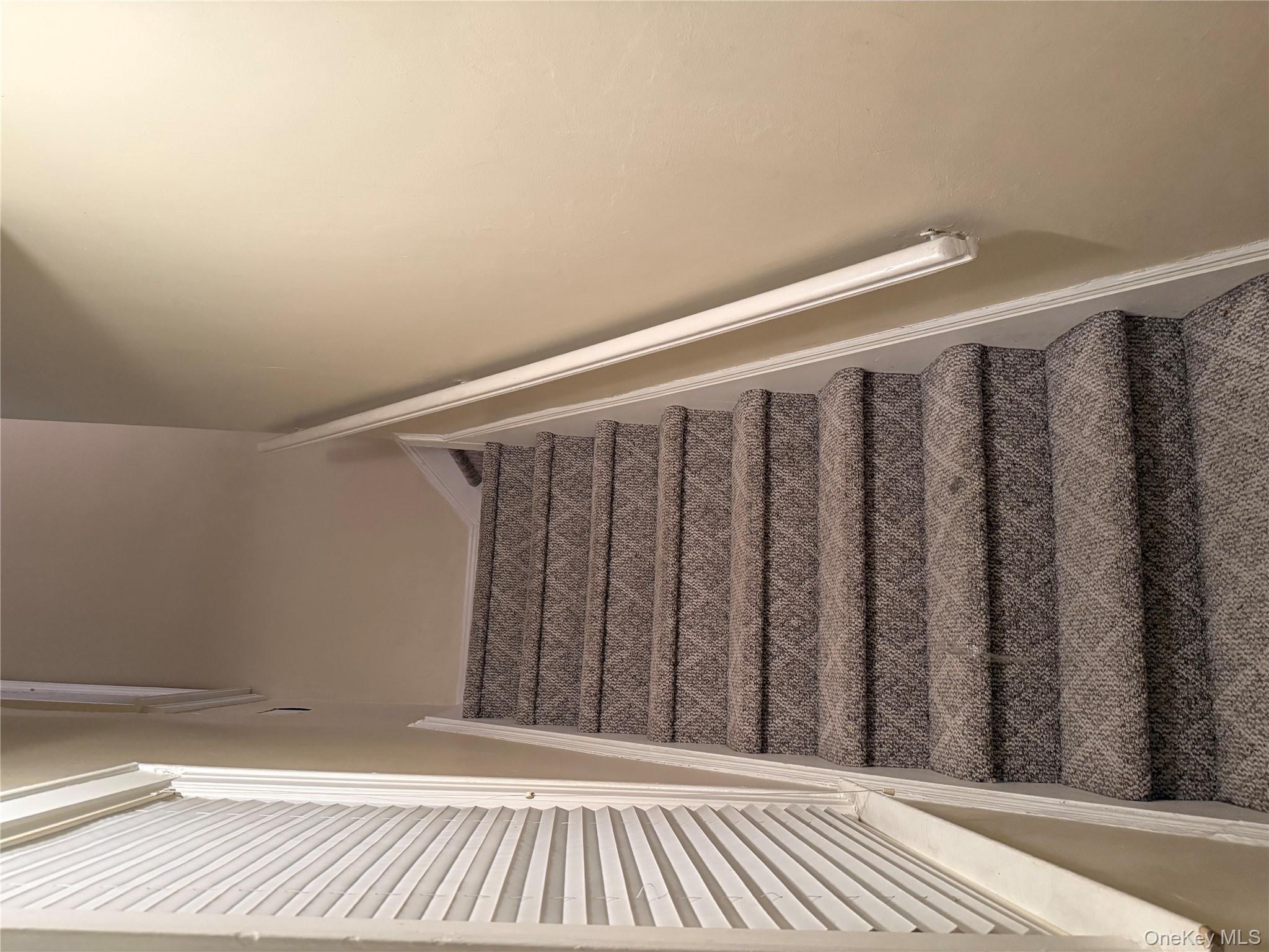 85 Bucknell Road Valley Stream, NY 11580 - Photo 12 of 15