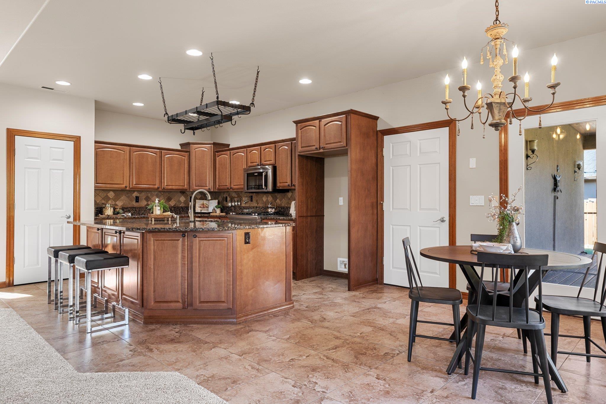 2677 Katie Road Kennewick, WA 99338 - Photo 17 of 50 Gallery Image 17